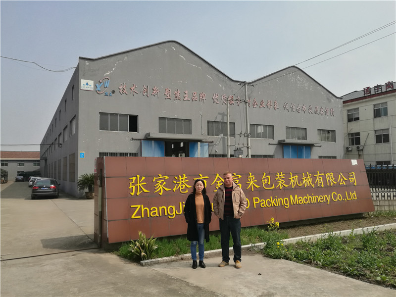 JD WATER-Bottling Machine-jndwater Sales Manager And Customer Meet Factory